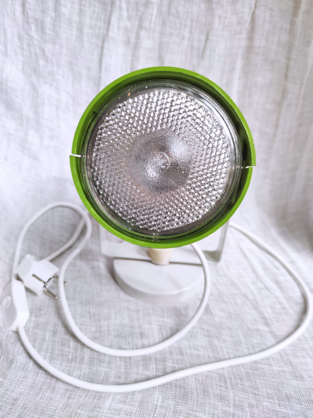 Apple green vintage metal table lamp