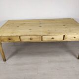 Farm table