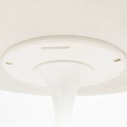 Table à manger ronde tulipe en marbre par Eero Saarinen, années 2000