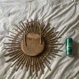 Miroir vintage 1960 soleil étoile asymétrique rotin osier - 52 cm