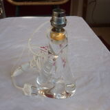 Weaned crystal lamp foot