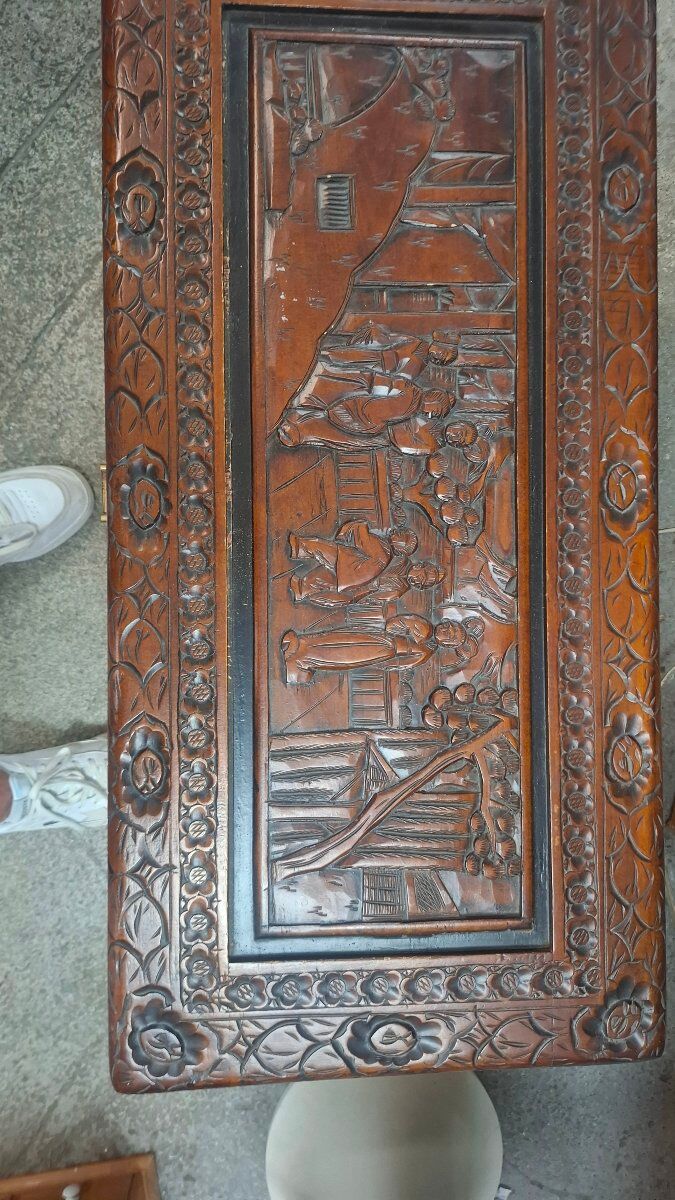 Coffre asiatique