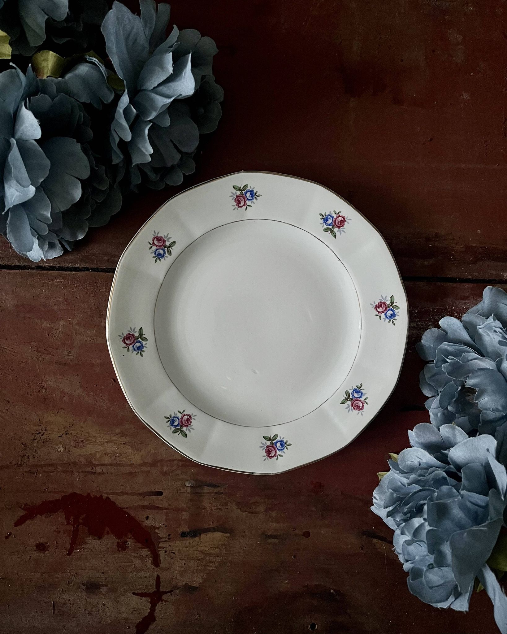 Assiettes et plat en véritable opaque Digoin Sarreguemines