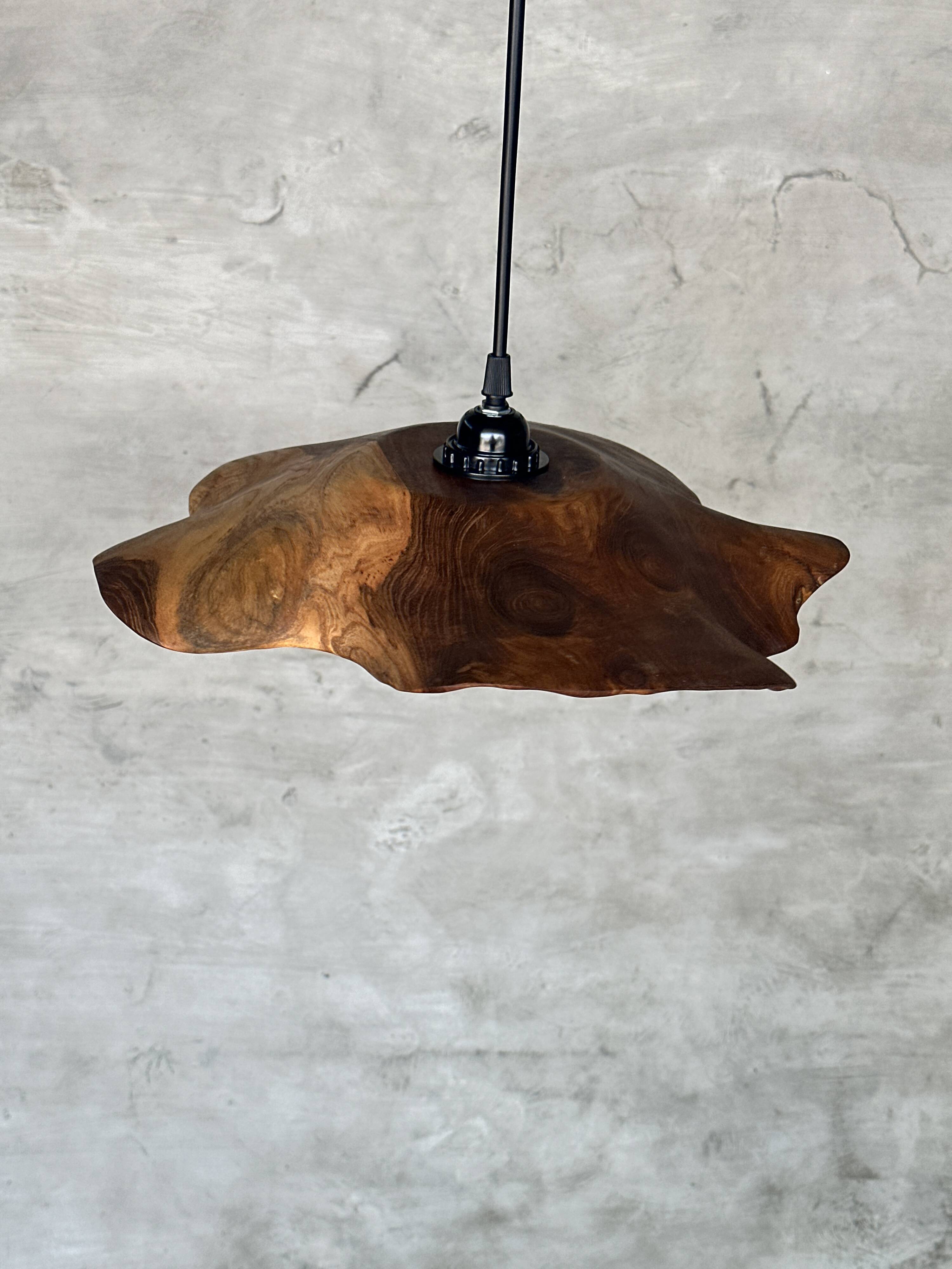 Large pendant light in corrugated teak leaf (Large D:60 H:20)