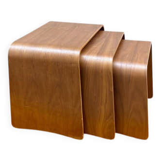 Trio de tables gigognes Habitat – design noyer courbé scandinave