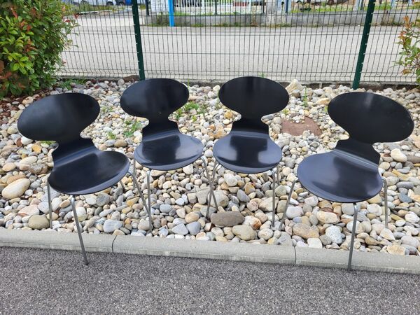 Ensemble chaise Fourmi  Arne Jacobsen par Fritz Hansen ( lot de 4)
