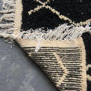 Tapis en laine fait main taille 150 x 250 cm