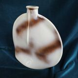 Flat vase