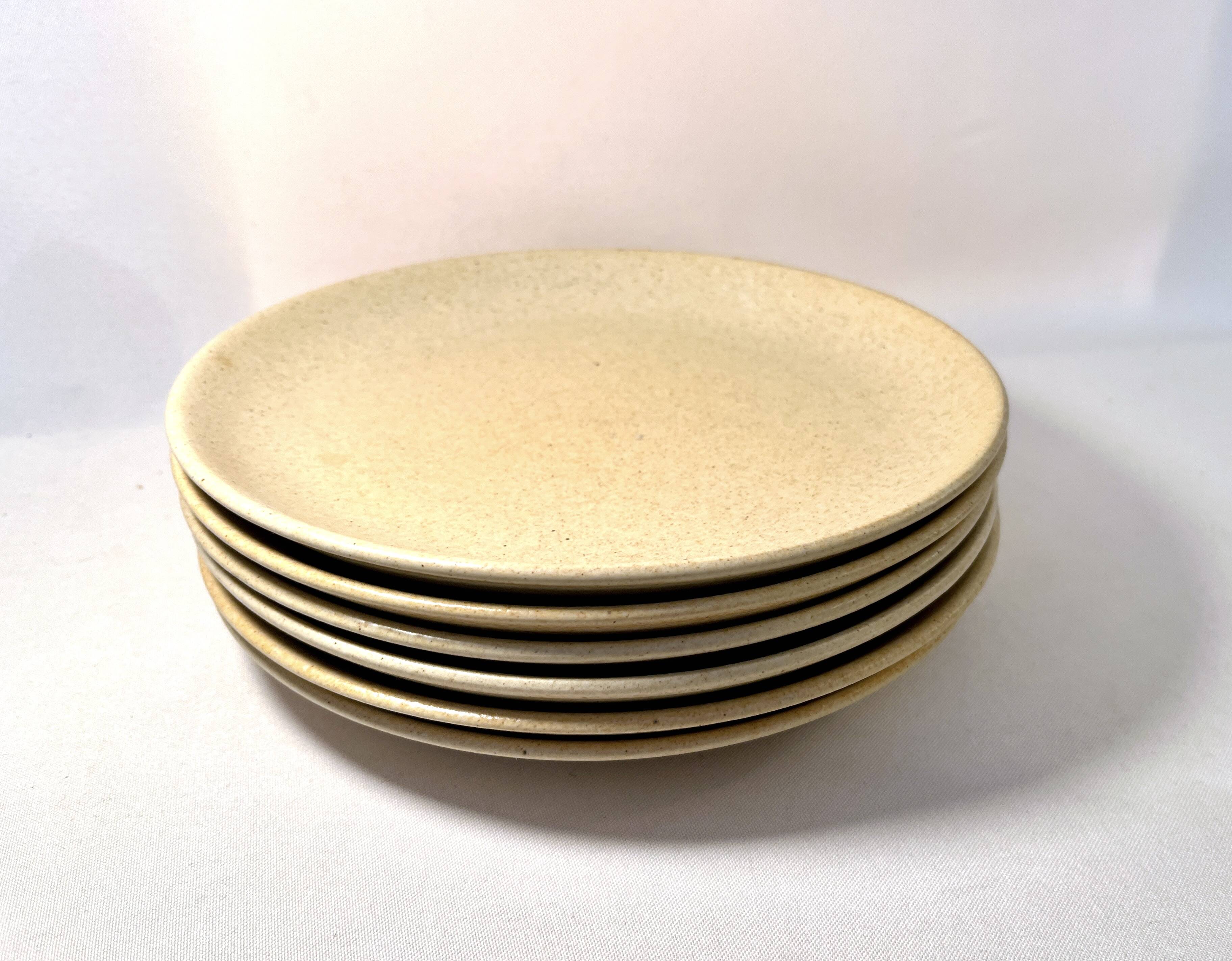 6 large vintage flat plates in beige stoneware Granit 1960s chic country