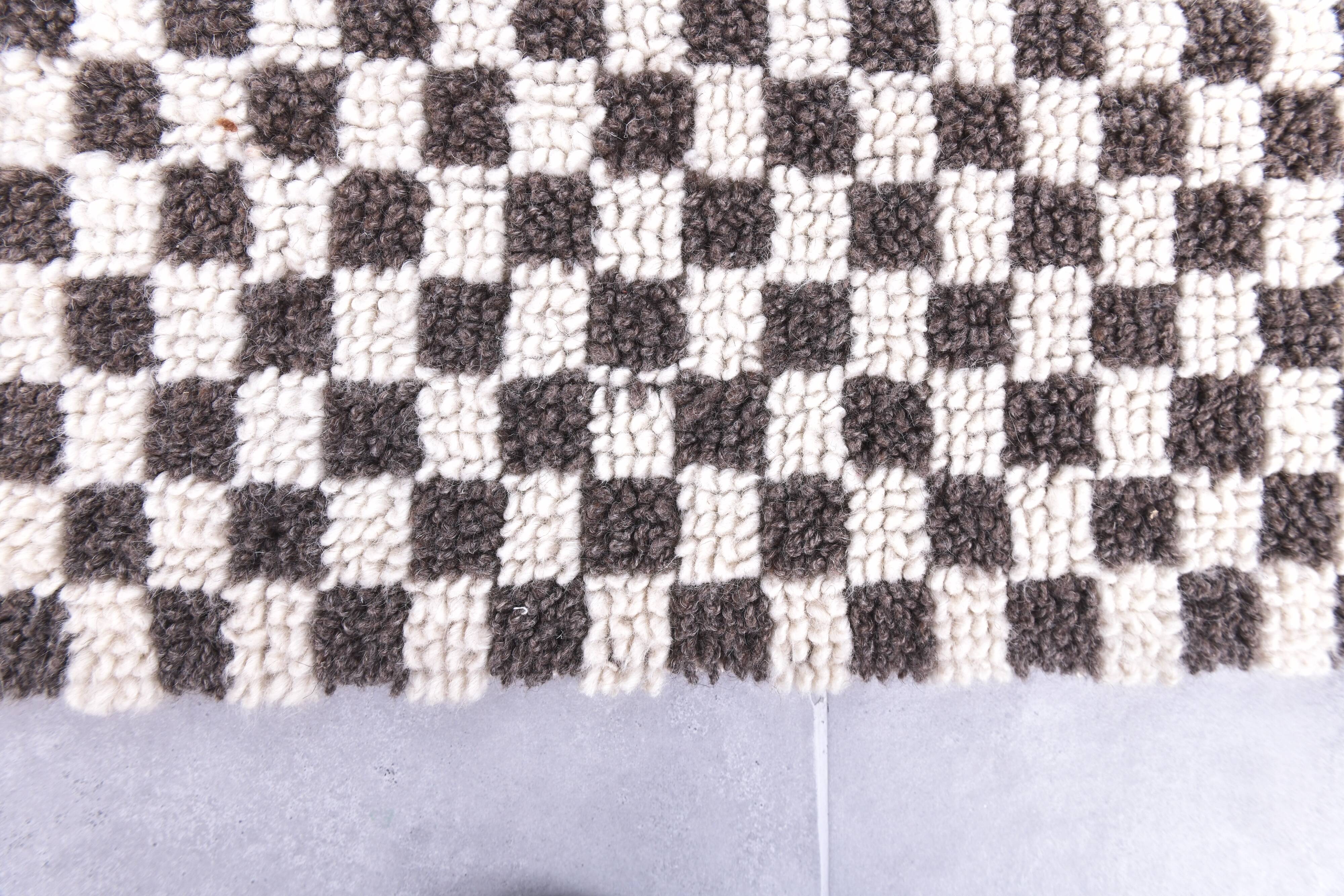 7x10 Checkered Moroccan Rug, 200x298Cm