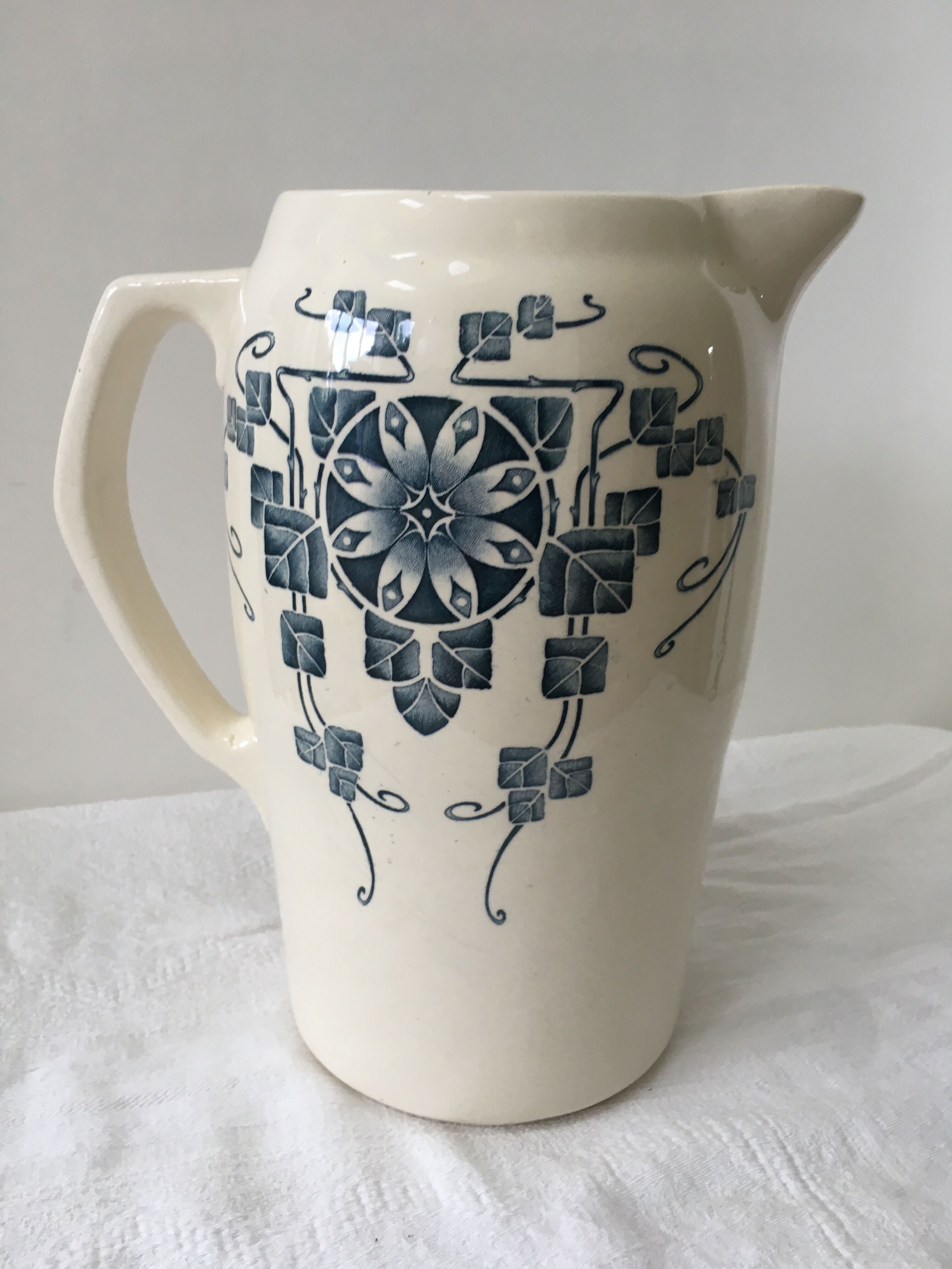 Carafe Old pitcher ceramic Iron Earth of Longchamp