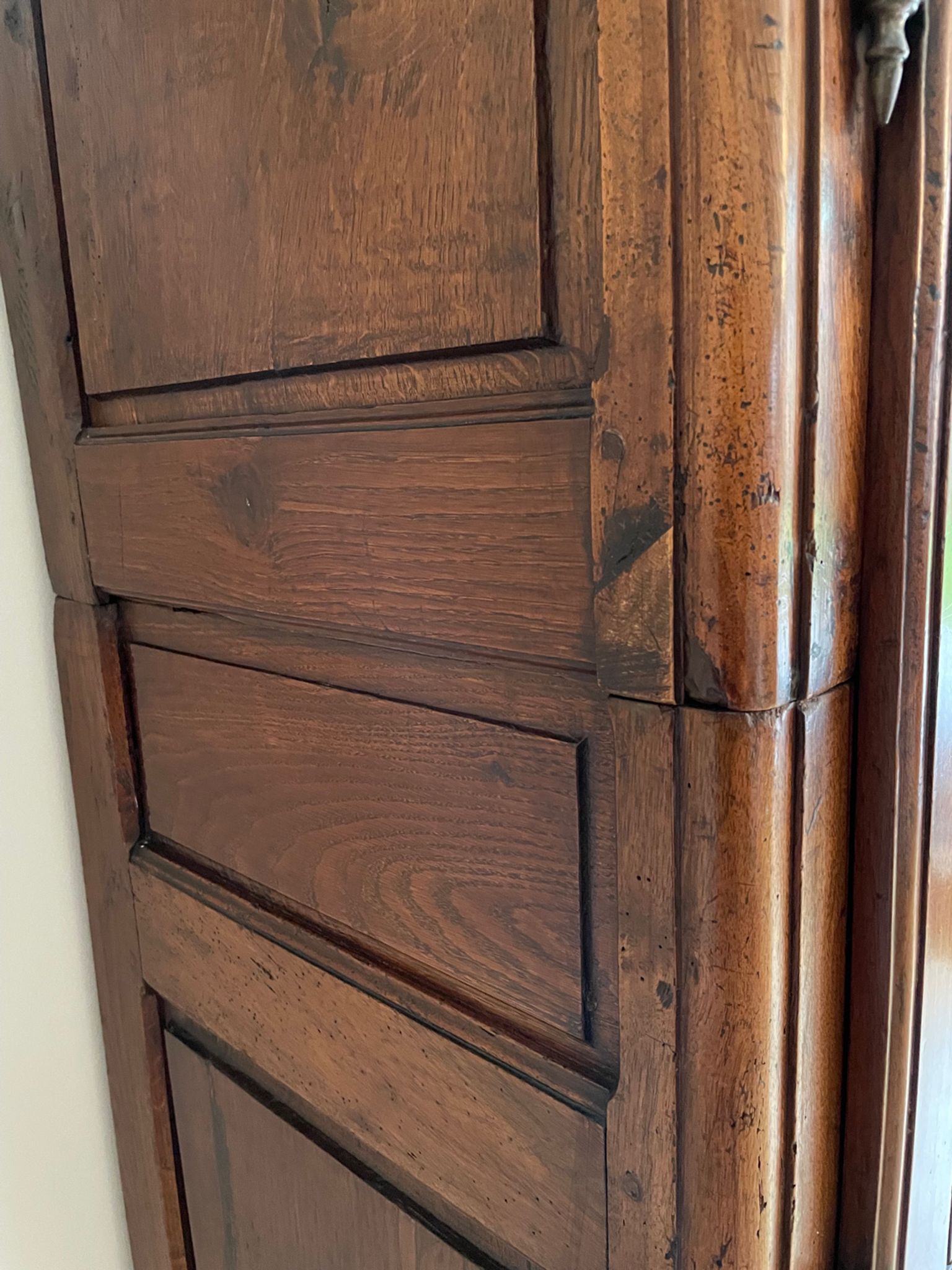 Eighteenth century castle cabinet in walnut Louis XIII style