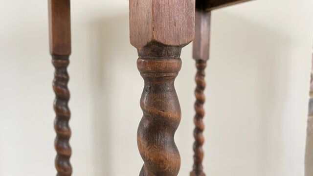 Side table in the countryside style in turned wood