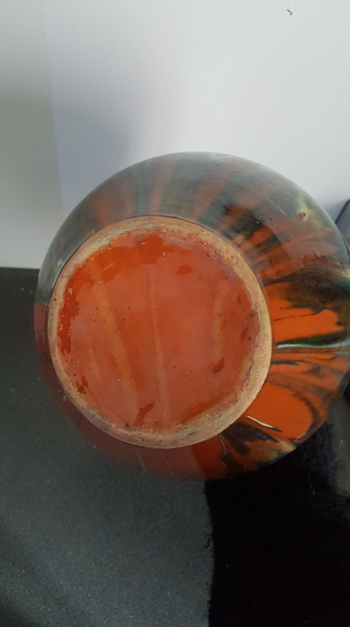 Round ceramic vase