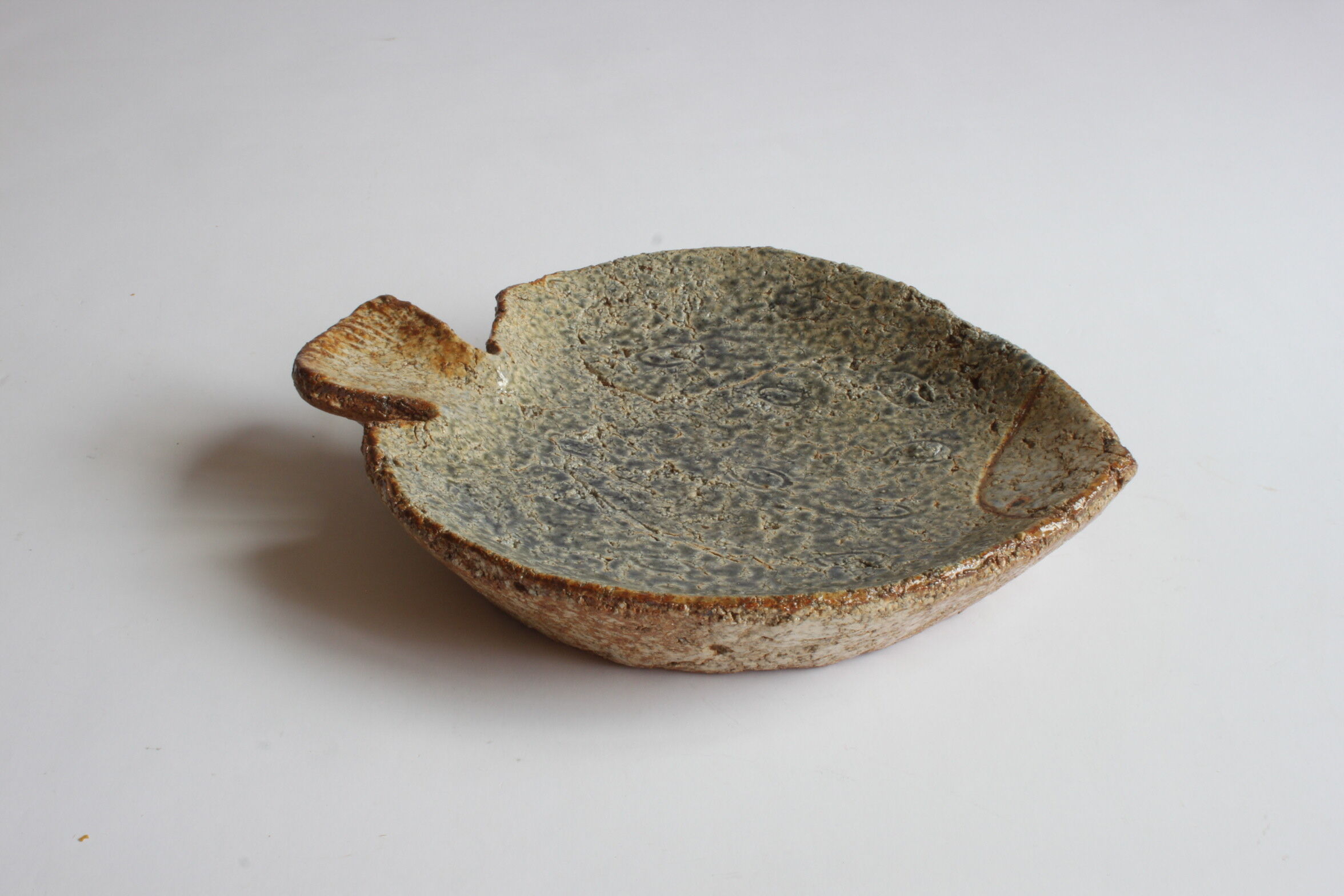 Fish shaped stoneware serving dish