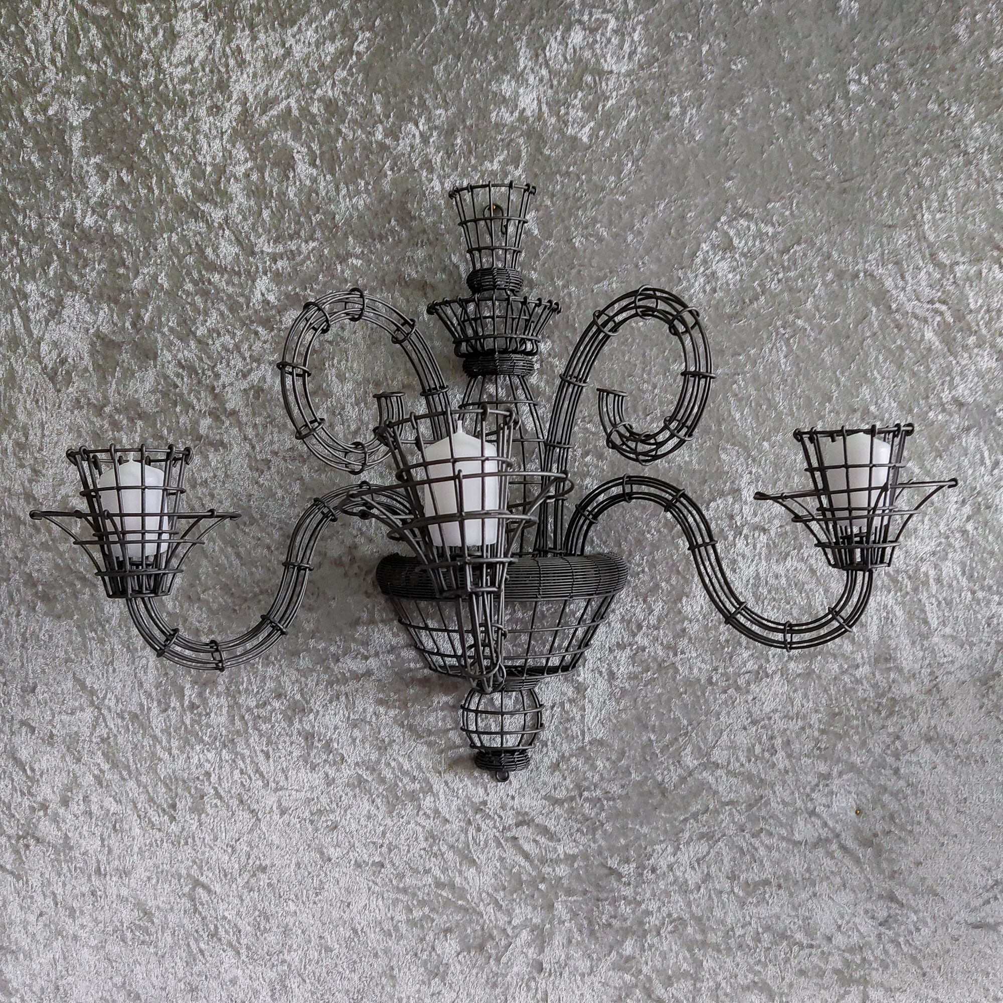 Wire wall chandelier