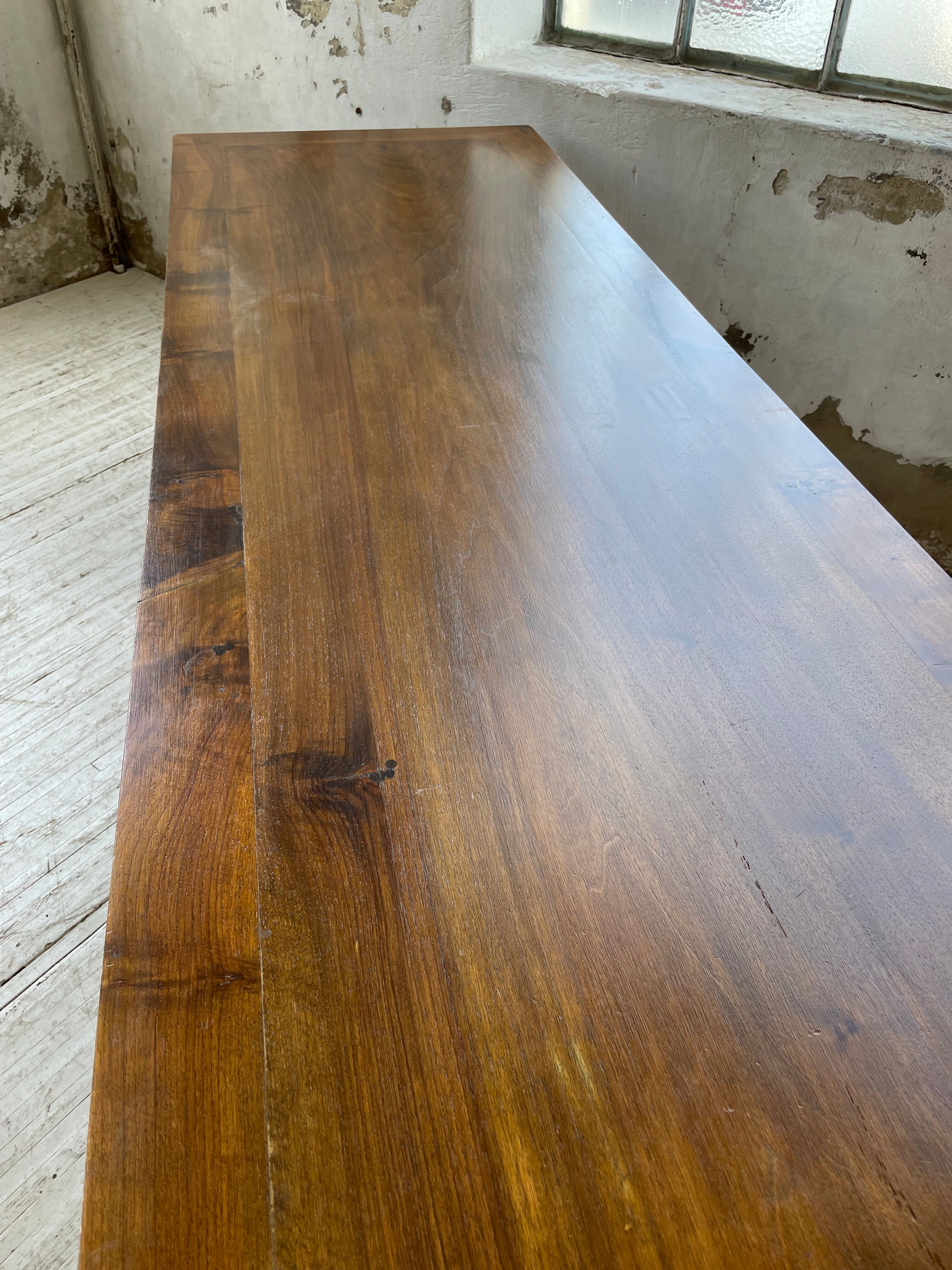 Table of draper firm walnut 260cm