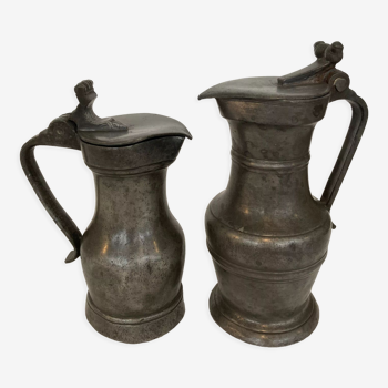 Pair of wine pitchers in pewter XVIIIth date 1753