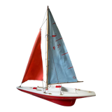 Navigable basin sailboat of the French brand Giraud Sauveur. F39 series, model "Shark 3".
