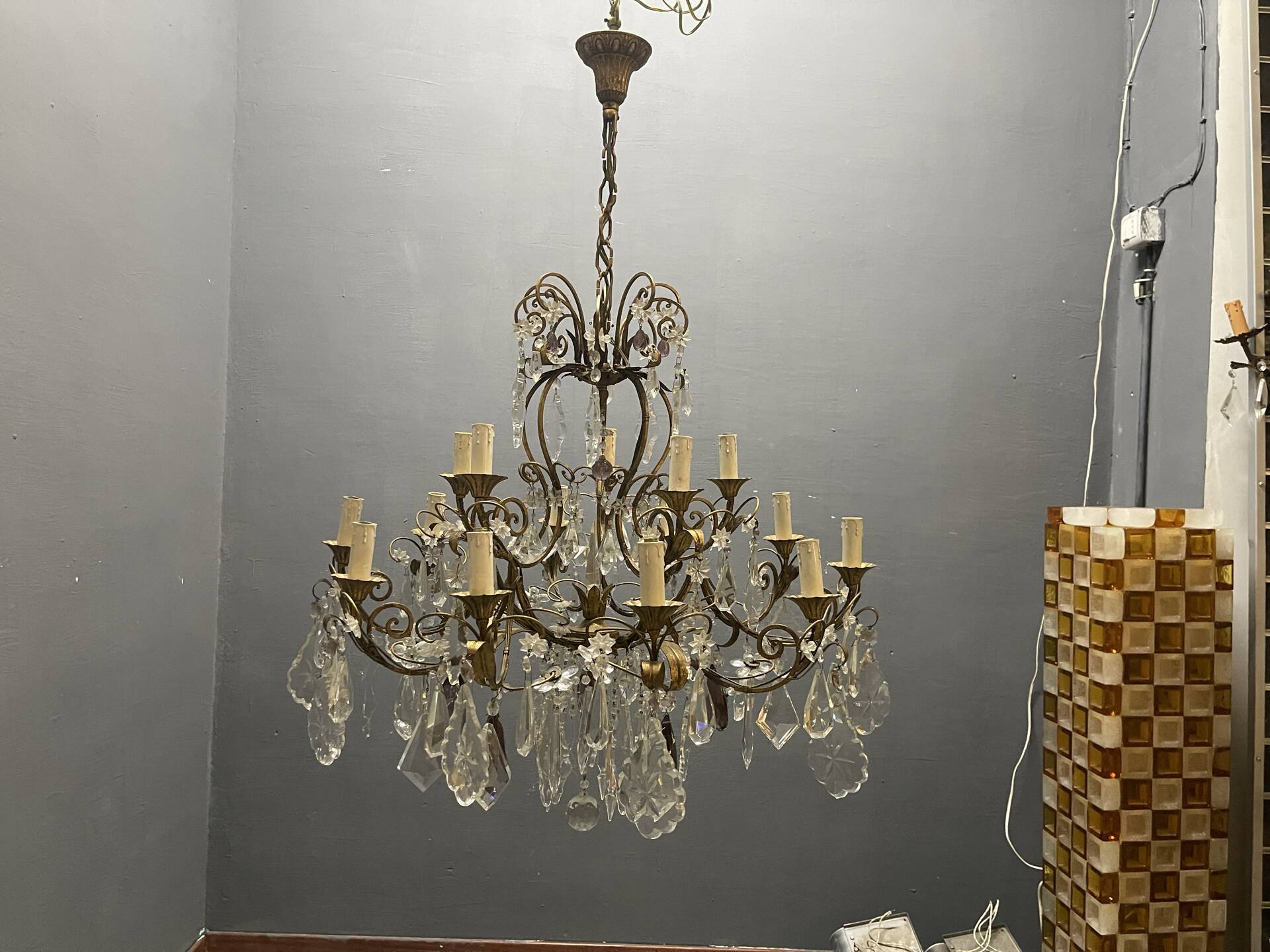 Large Florentine Tole Chandelier with Murano Glass Flowers, Italy, 195
