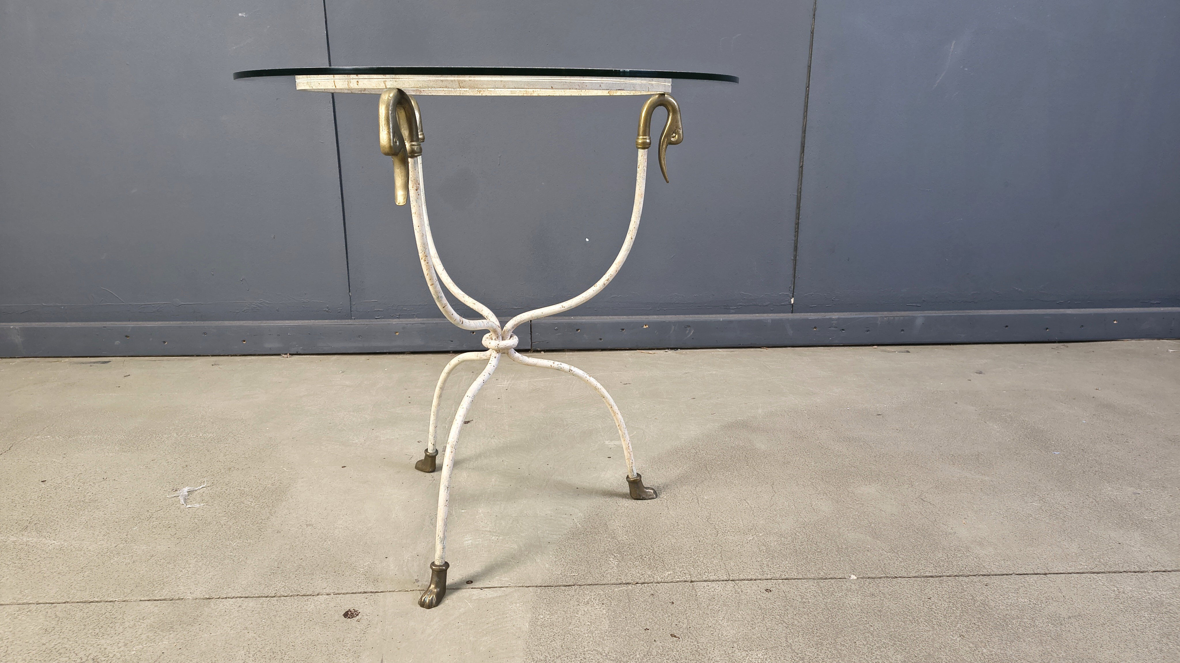 Mid-century Italian swan side table, 1970s