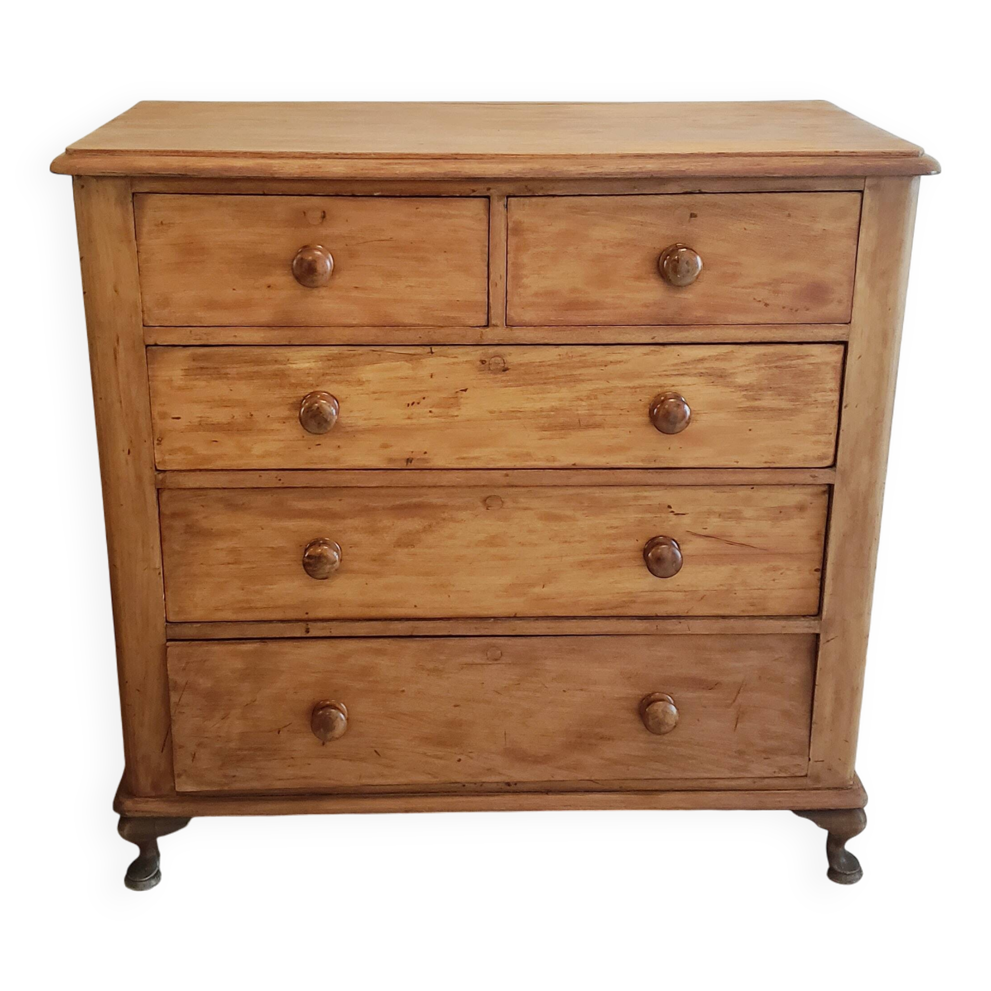 English chest of drawers