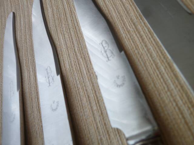 7 Couteaux à fromage monogrammés CR
