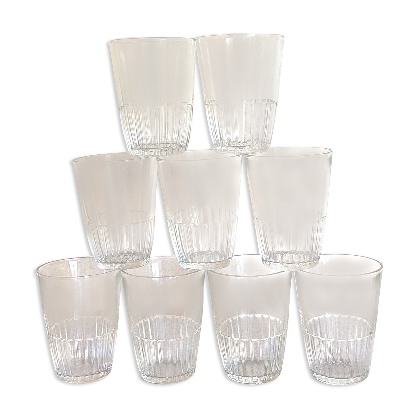 Nine vintage glasses of cider 40s