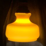 Suspension en verre opaline