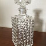 Diamond-tipped whisky carafe