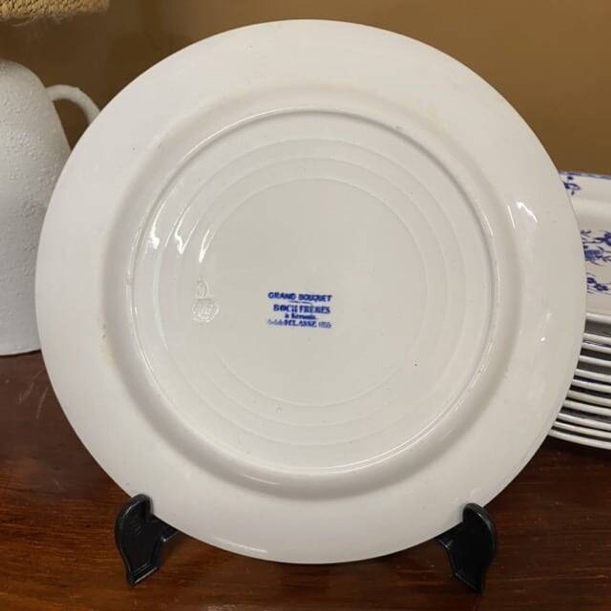 Set of 12 Tournai porcelain plates, Boch Frères, fly decor