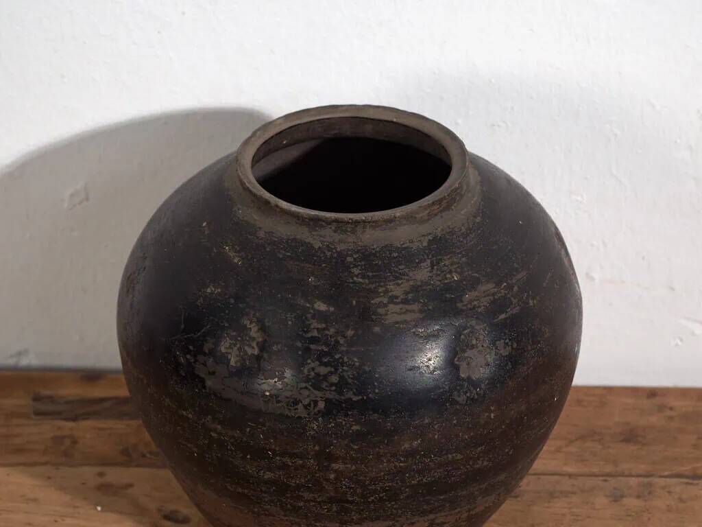 Ancient Asian vase (c.1900) #2