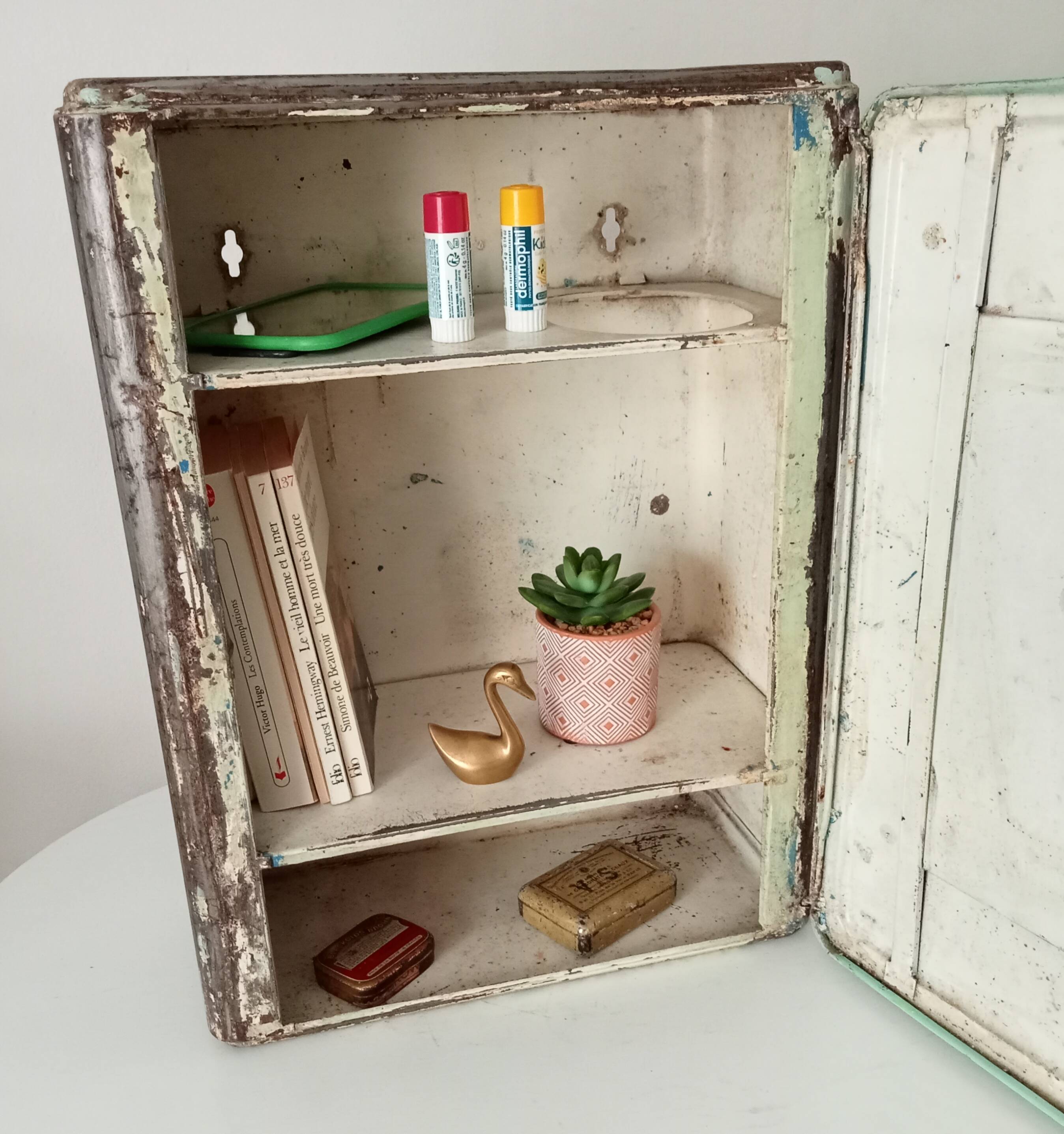Vintage metal medicine cabinet from the 1950s