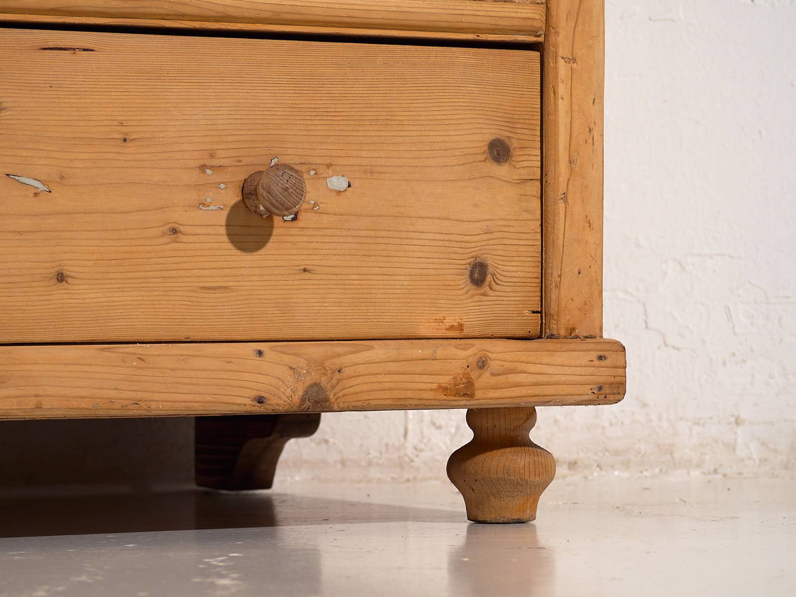Antique Provençal-style chest of drawers (c.1920)