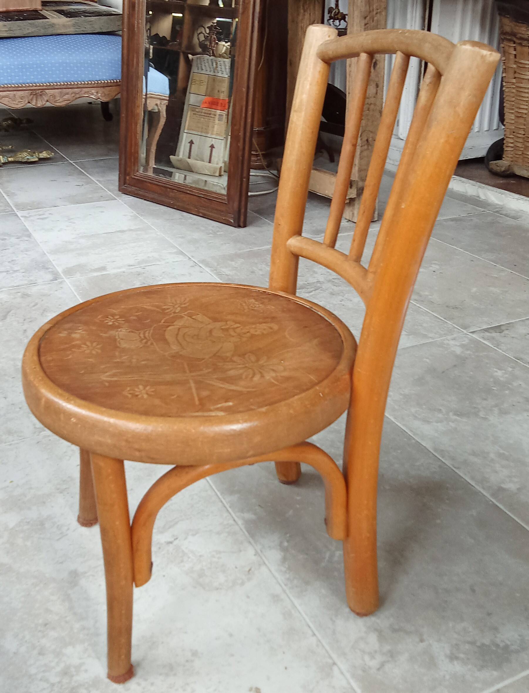 Old small Fischel children's chair, Colombine decor