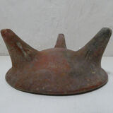 Ancient tripod bowl in terracotta pre-columbian art