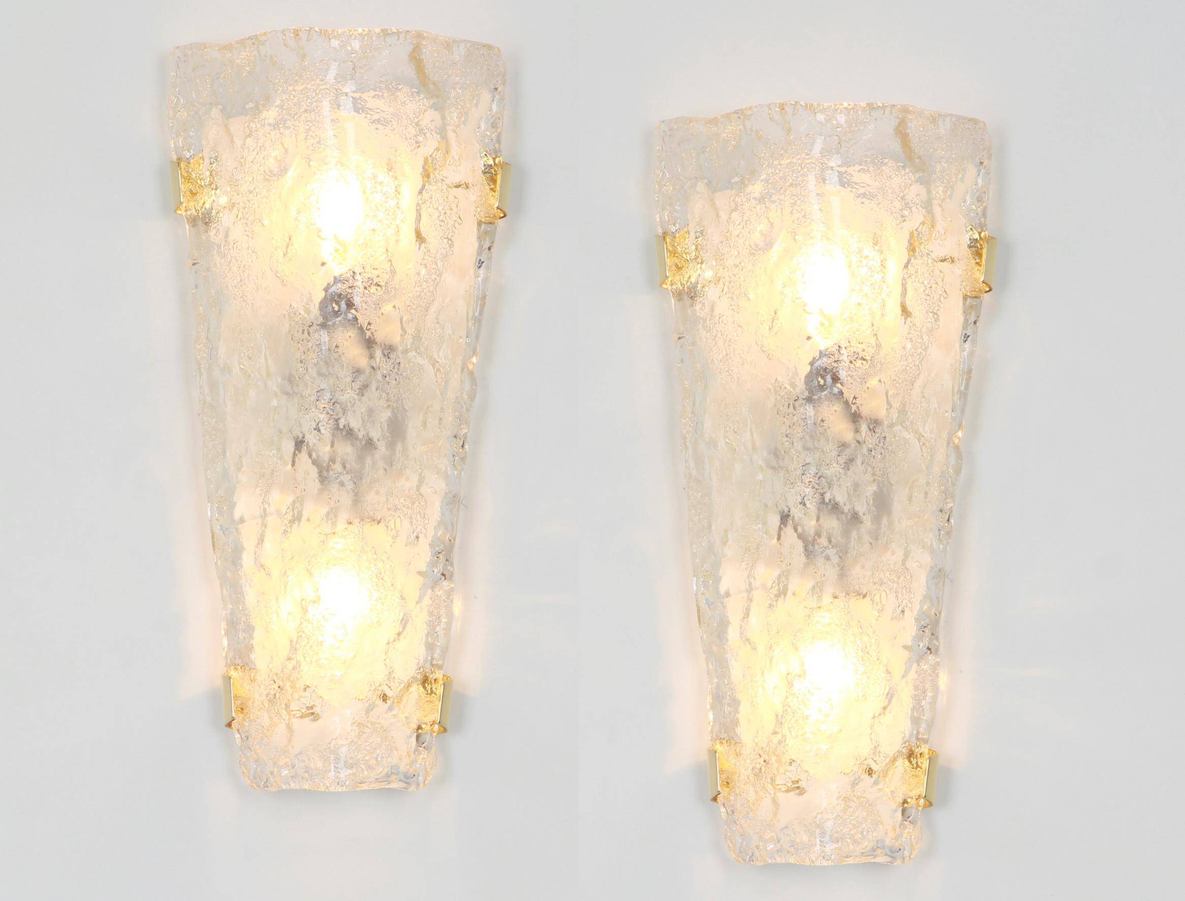 Set of 3 large angular wall sconces in Murano glass by Hillebrand, Germany, 1960s.