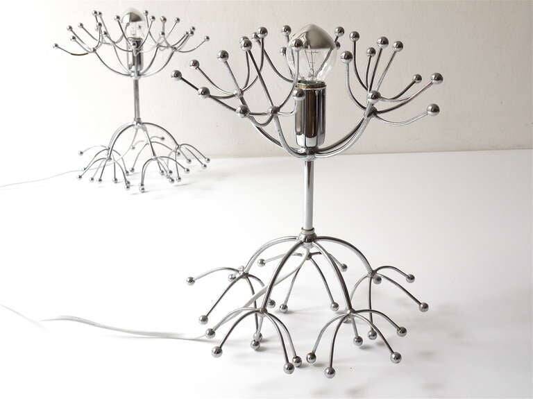 Deux lampes d'appoint ou de table Sputnik en chrome de Gaetano Sciolari, Italie milieu du siècle, années 1960