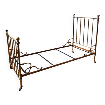 Lit ancien en laiton doré à barreaux – style Napoléon III
