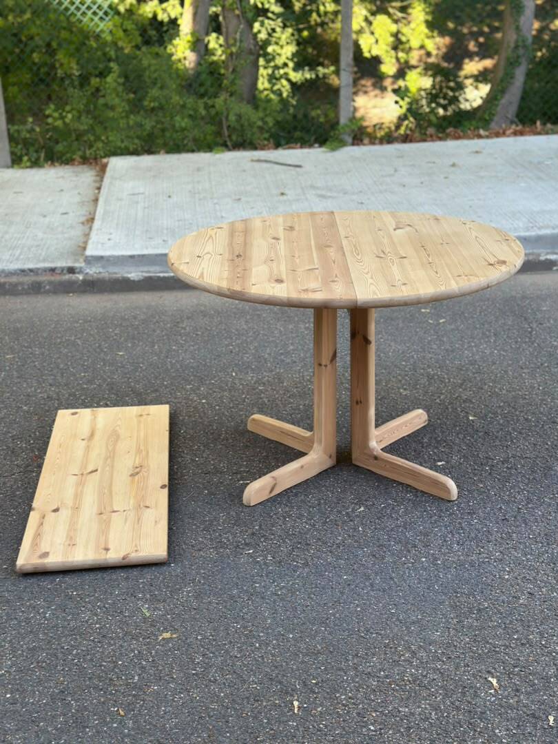 Table à manger ronde décapée extensible style Rainer Daumiller Hirtshal 146