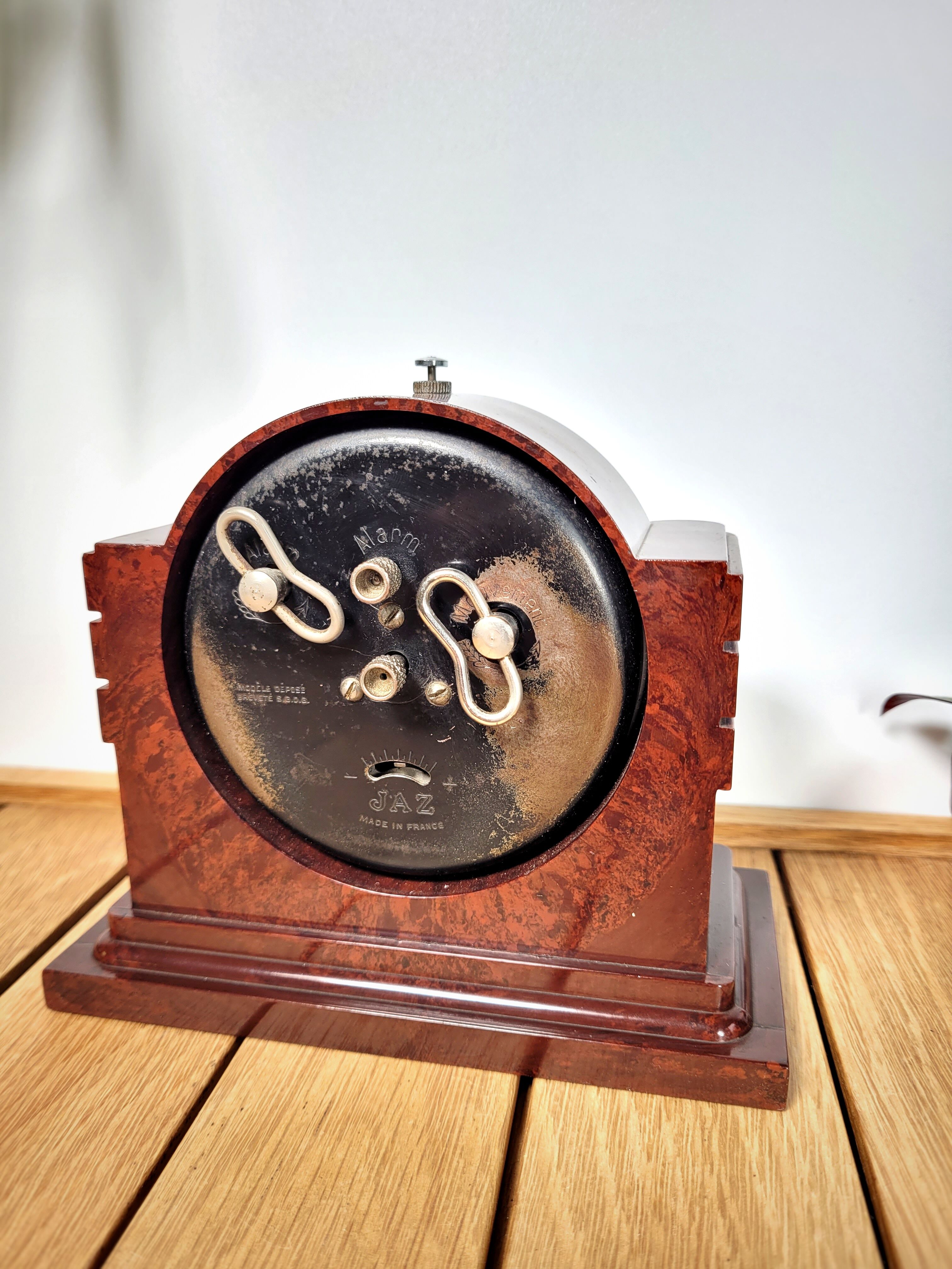 Clock awakening jazz bakelite