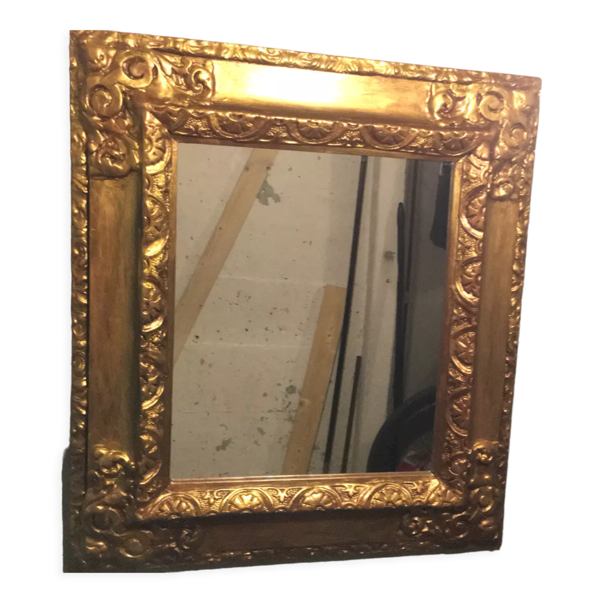 Mirror in gold frame