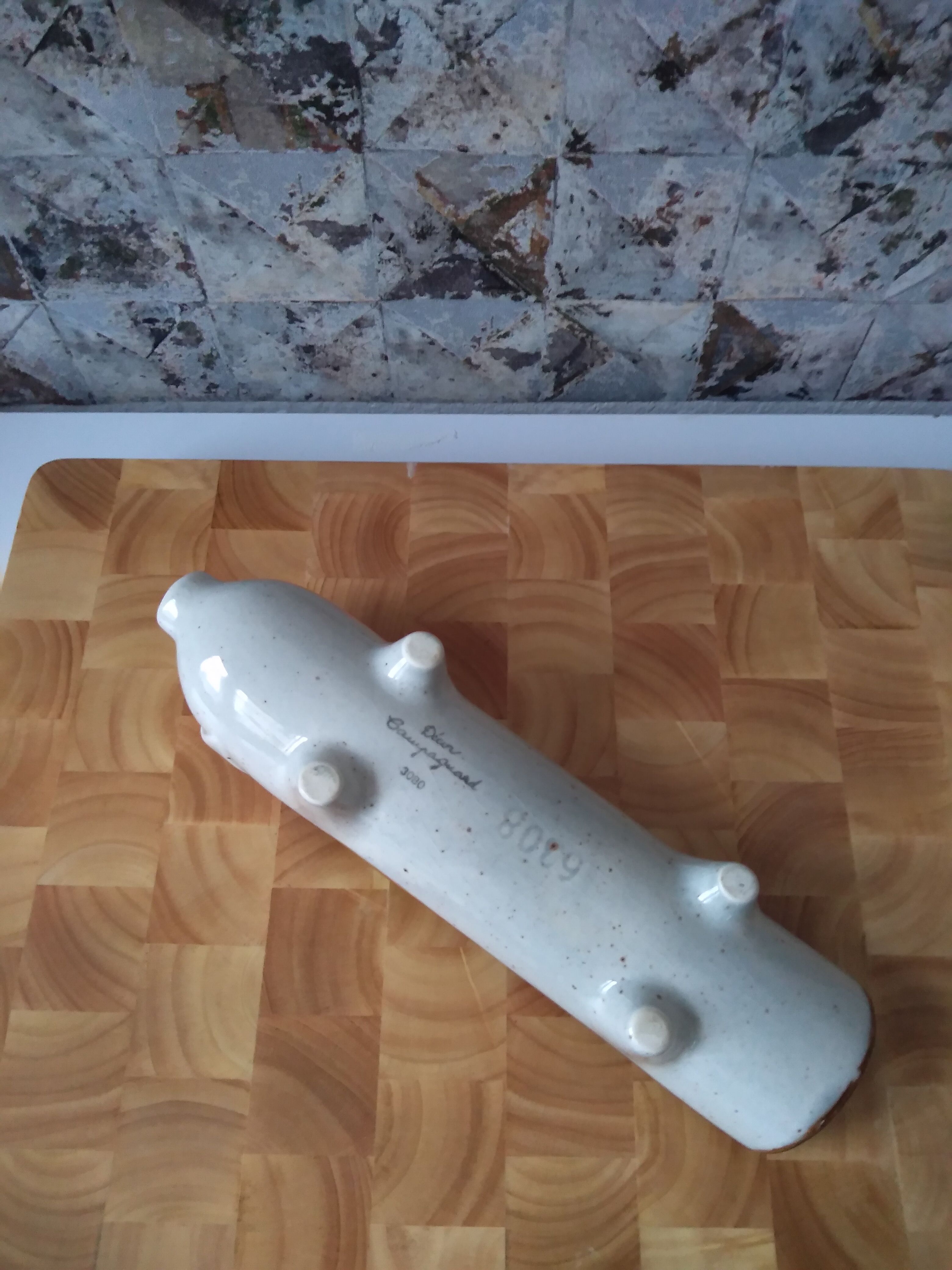 Pig sausage dish in beige and enamelled brown ceramic - aperitif - aperitif