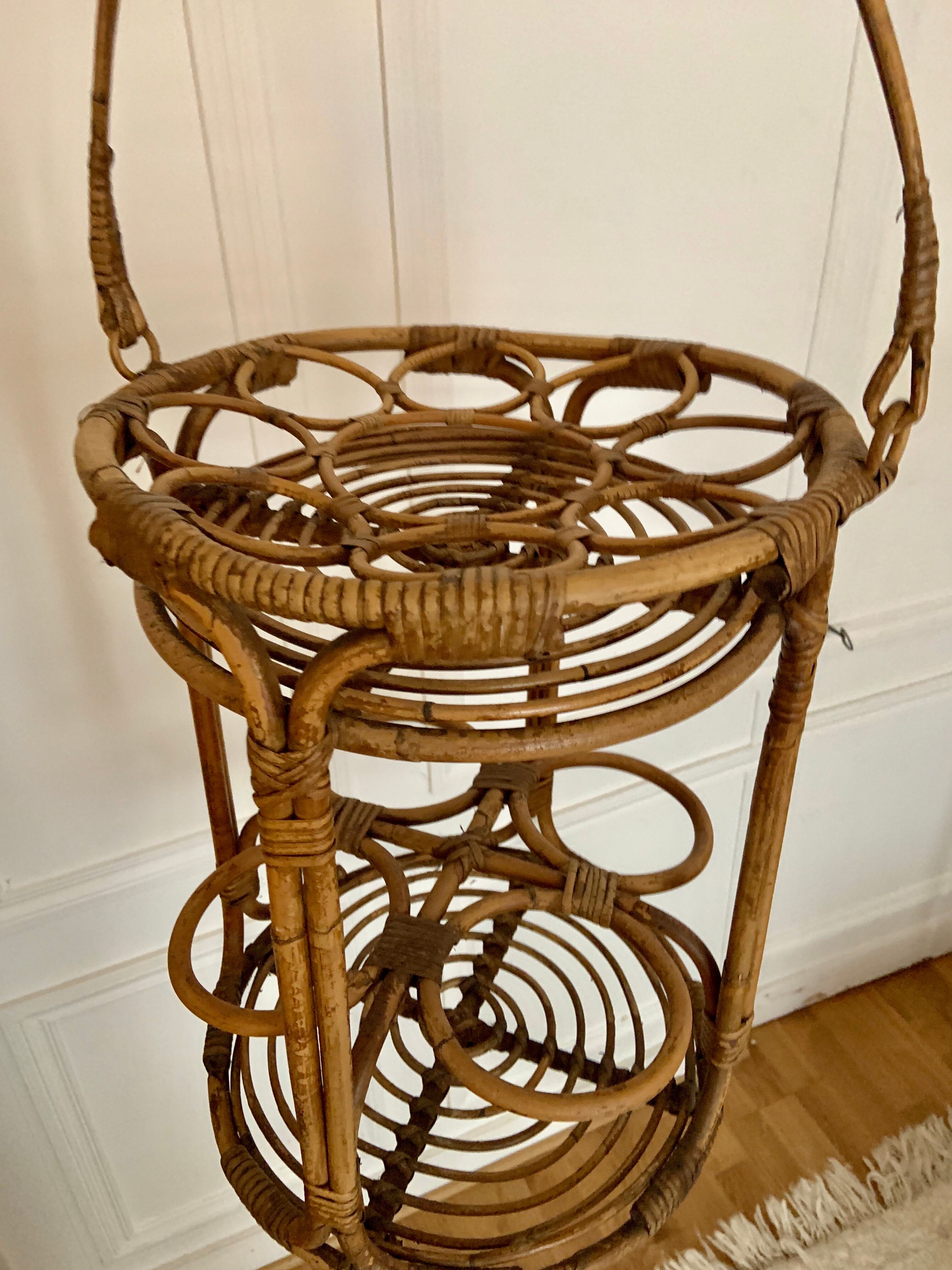 Portable rattan bar
