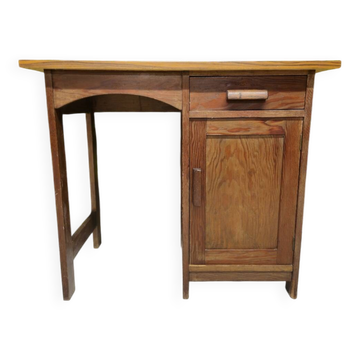 Petit bureau sapin atelier 1950"