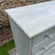 Commode vintage patine blanche