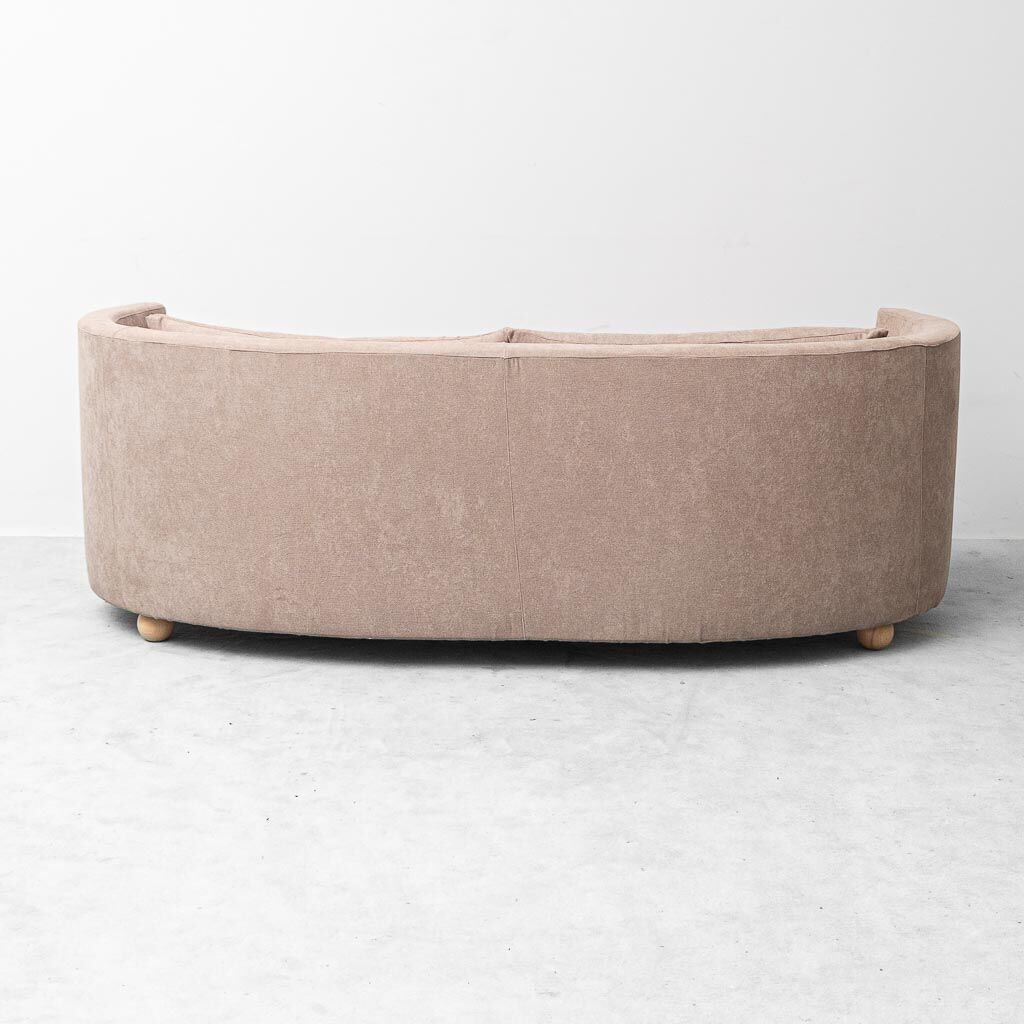 Vintage curved sofa in brown fabric – Italian design from the 1970s modernism
