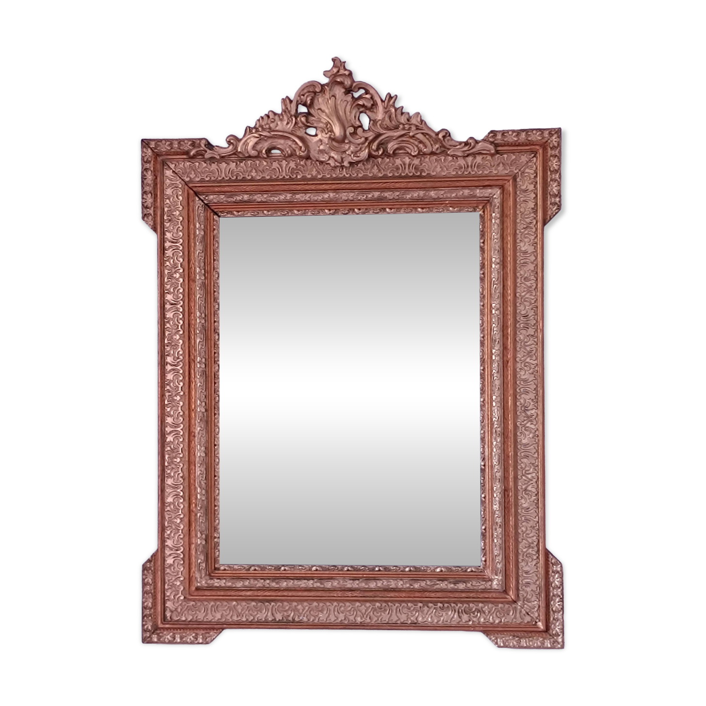 Miroir Napoléon III a riche ornementation dorée