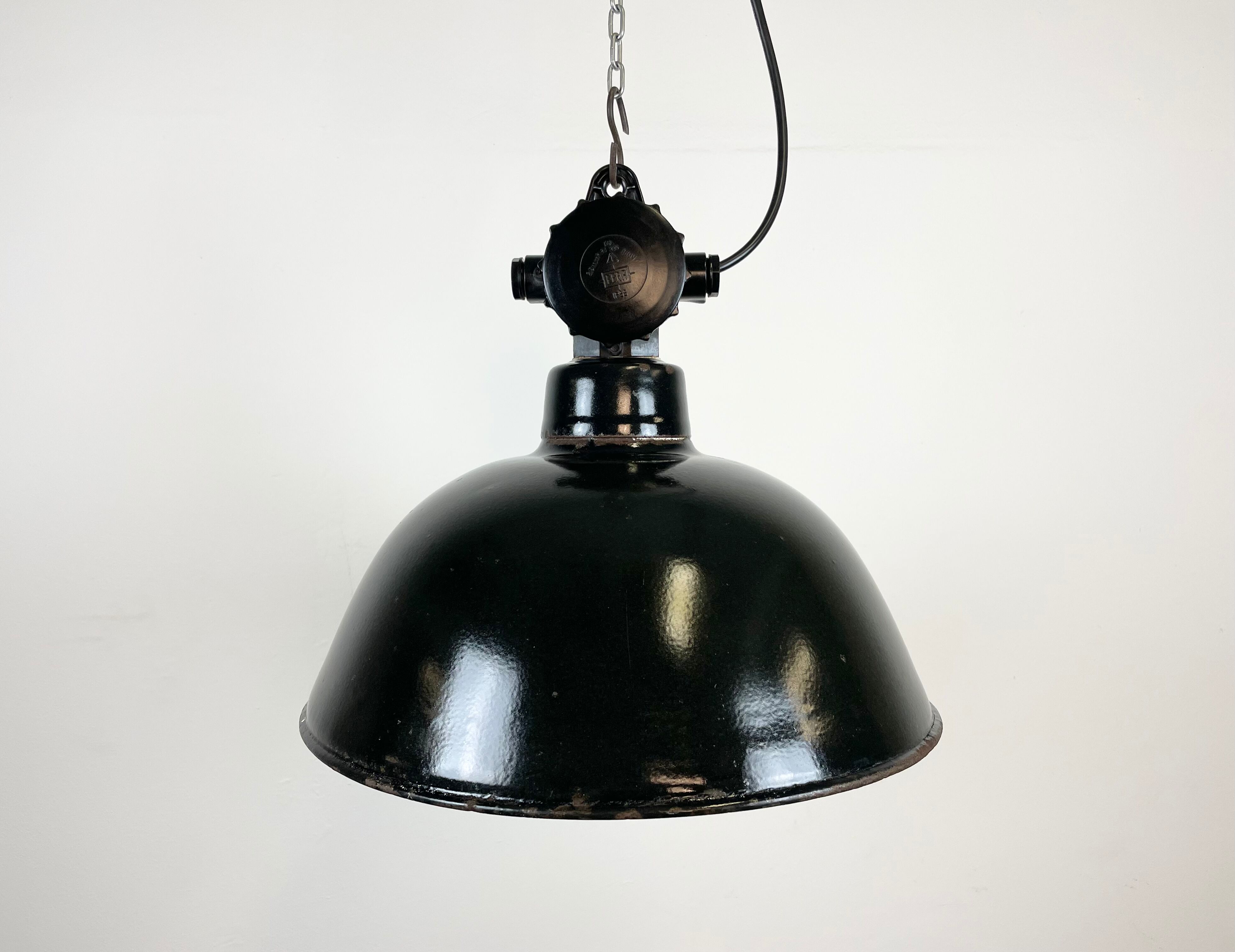 East German Enamel Factory Light By Lbd Veb Leuchtenbau Dresden, 1950s