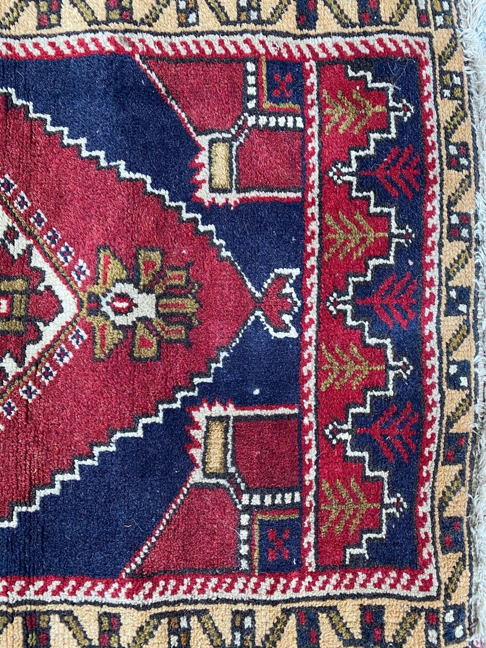 Nice little Turkish vintage carpet Yastik 53x97 cm